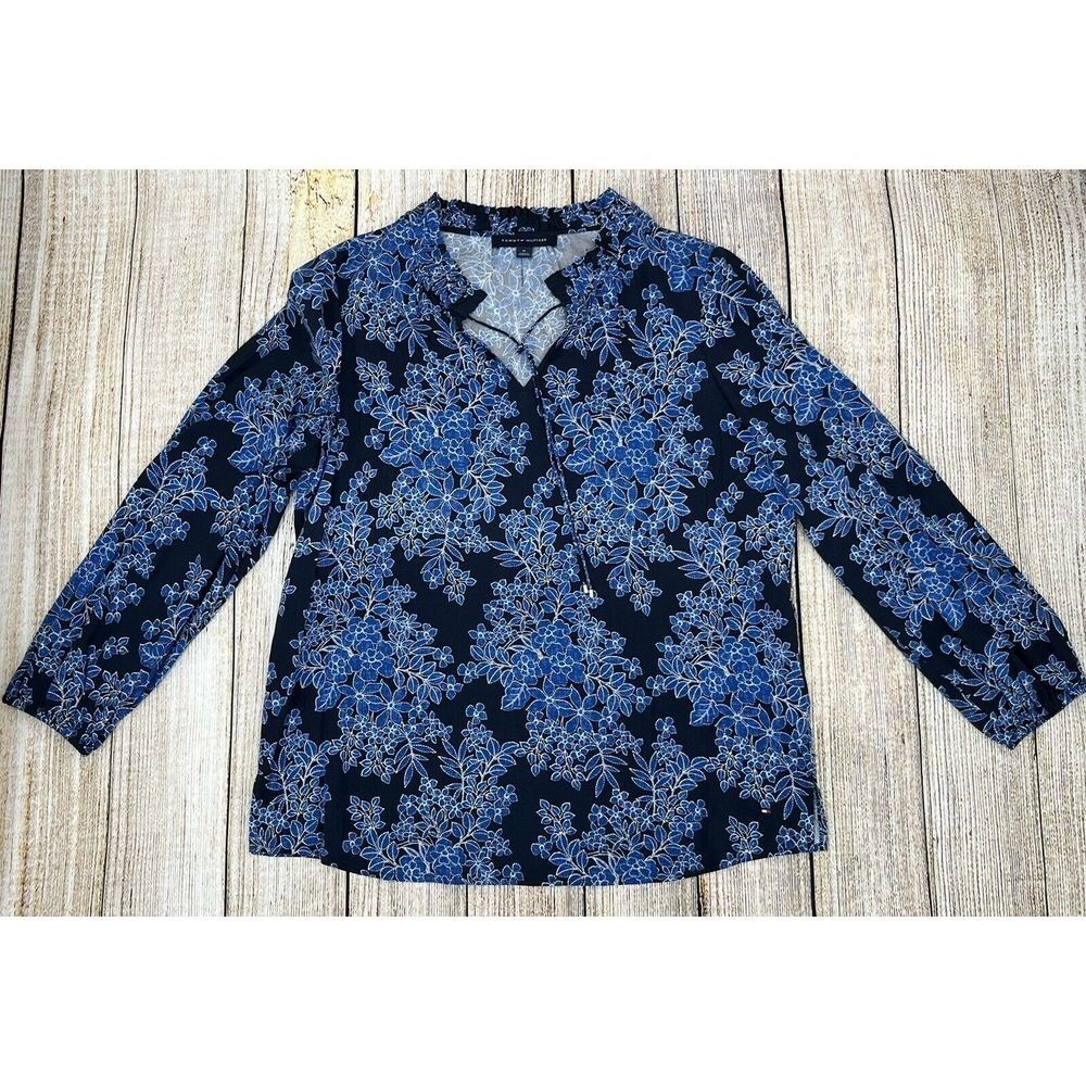 Tommy Hilfiger Blue Floral Blouse Size Medium Long Sleeve Tunic Lightweight - Picture 3 of 7